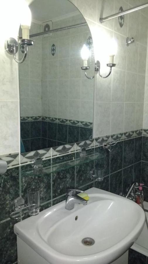 Appartement Бастионная 1/36 à Kiev Extérieur photo