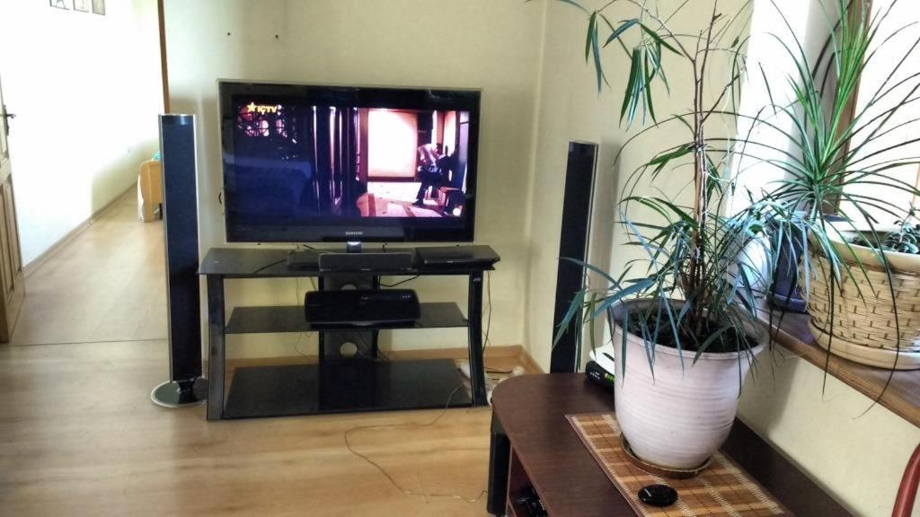 Appartement Бастионная 1/36 à Kiev Extérieur photo